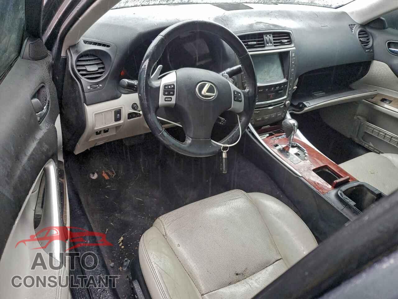 LEXUS IS 2012 - JTHBF5C24C5172202