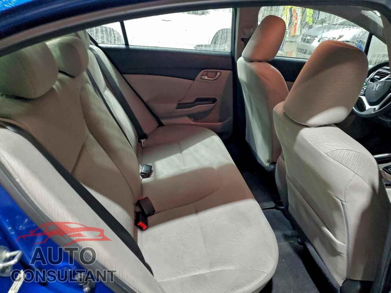 HONDA CIVIC 2013 - 2HGFB2F50DH596572