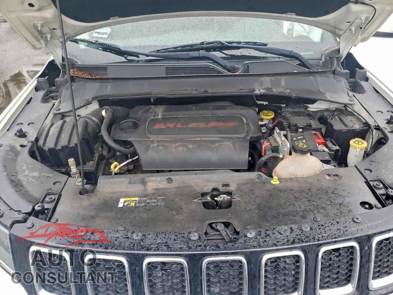 JEEP COMPASS 2018 - 3C4NJDBB2JT401241