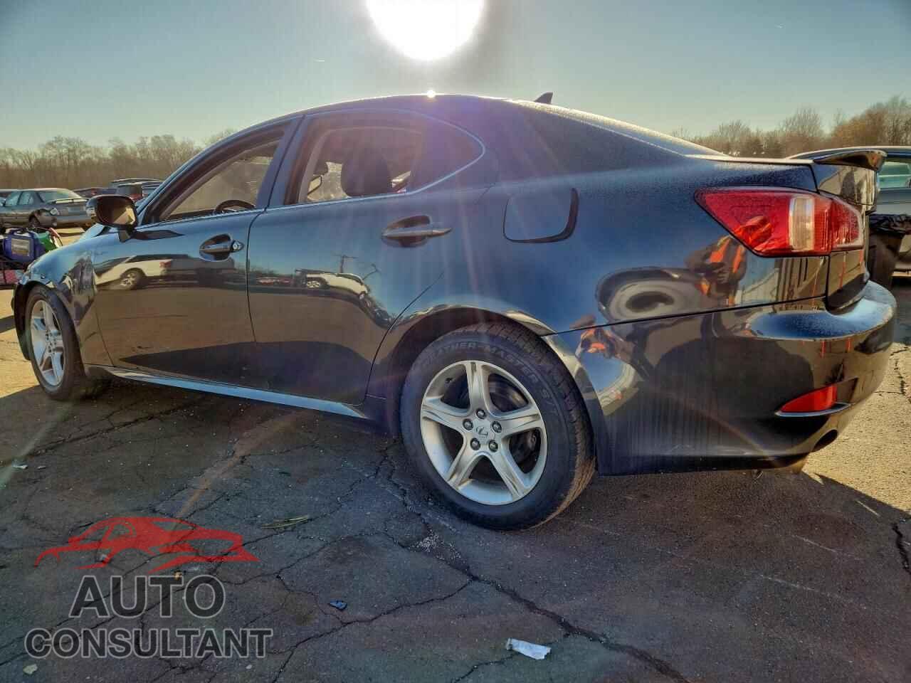 LEXUS IS 2011 - JTHCF5C29B5046758
