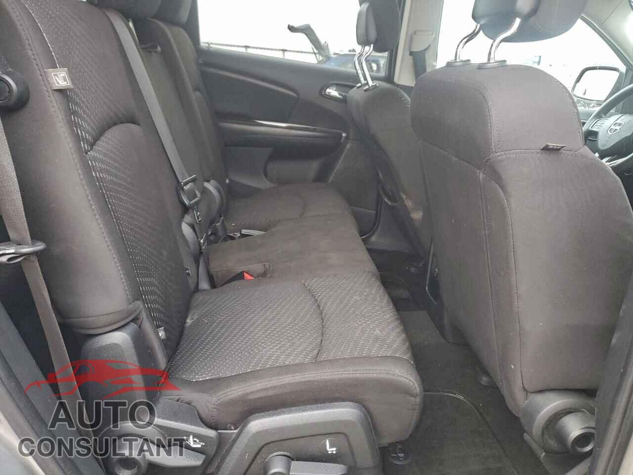 DODGE JOURNEY 2015 - 3C4PDCBB9FT617525
