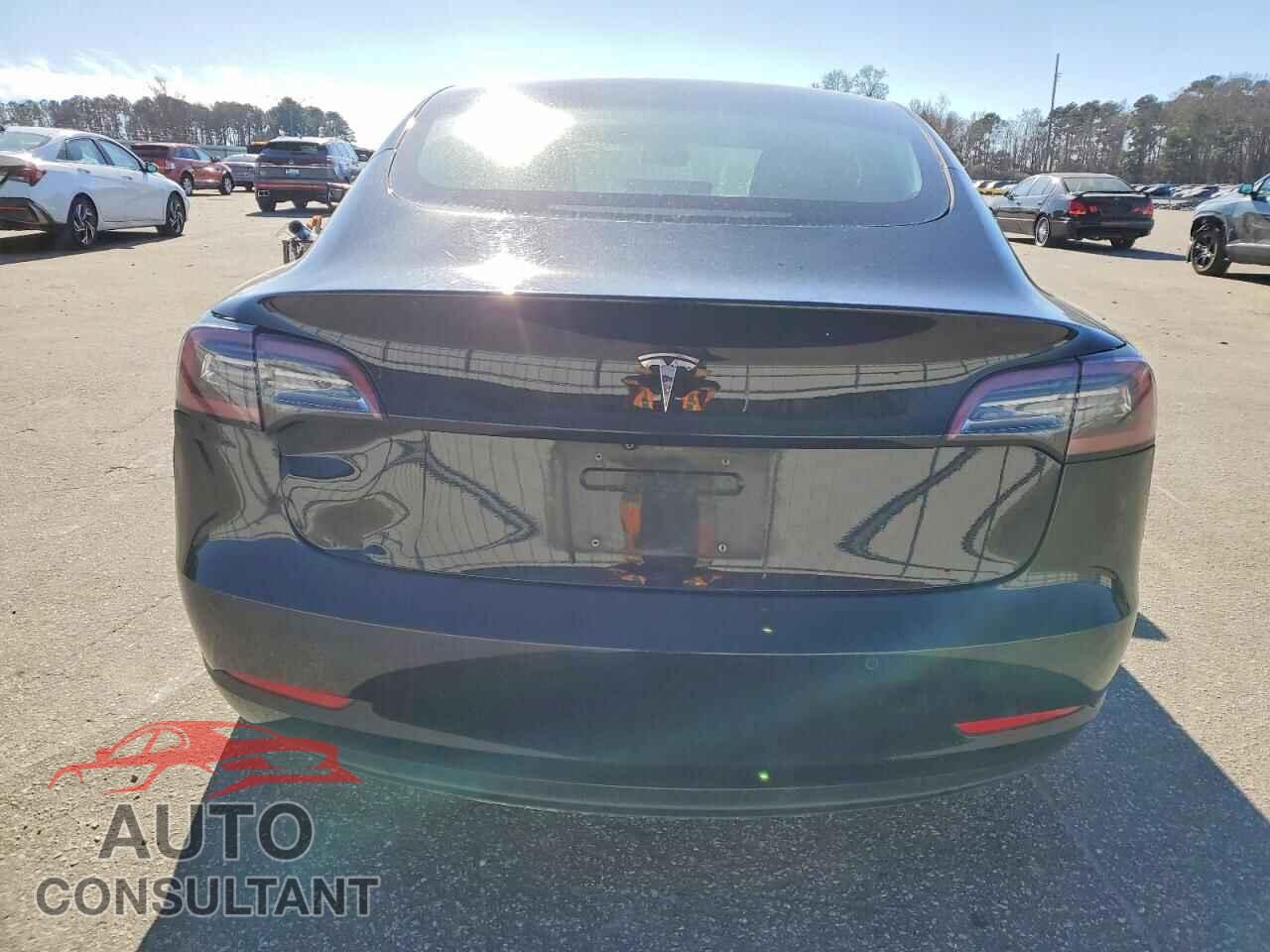 TESLA MODEL 3 2018 - 5YJ3E1EA3JF156445
