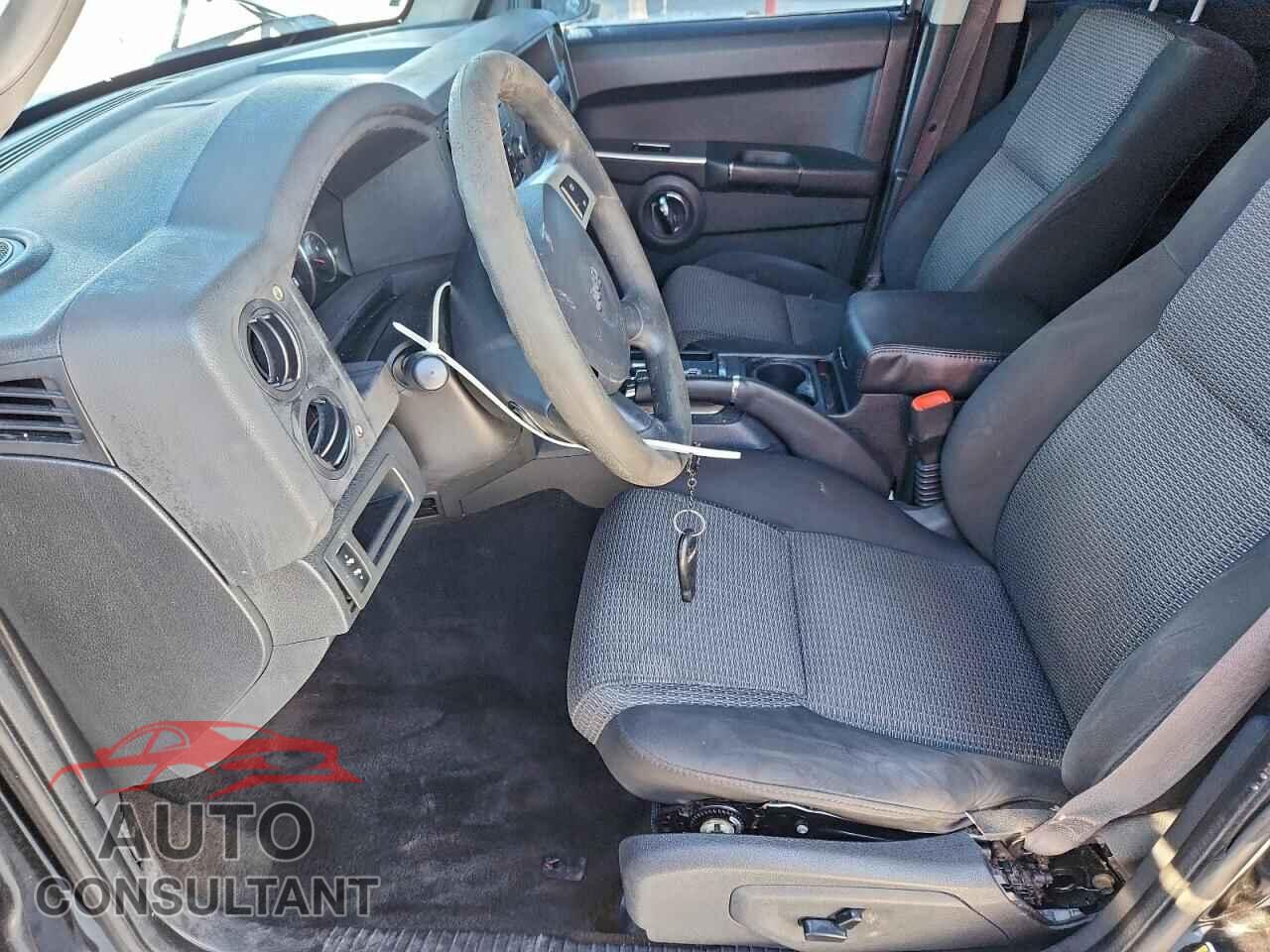 JEEP COMMANDER 2009 - 1J8HG48K59C519075