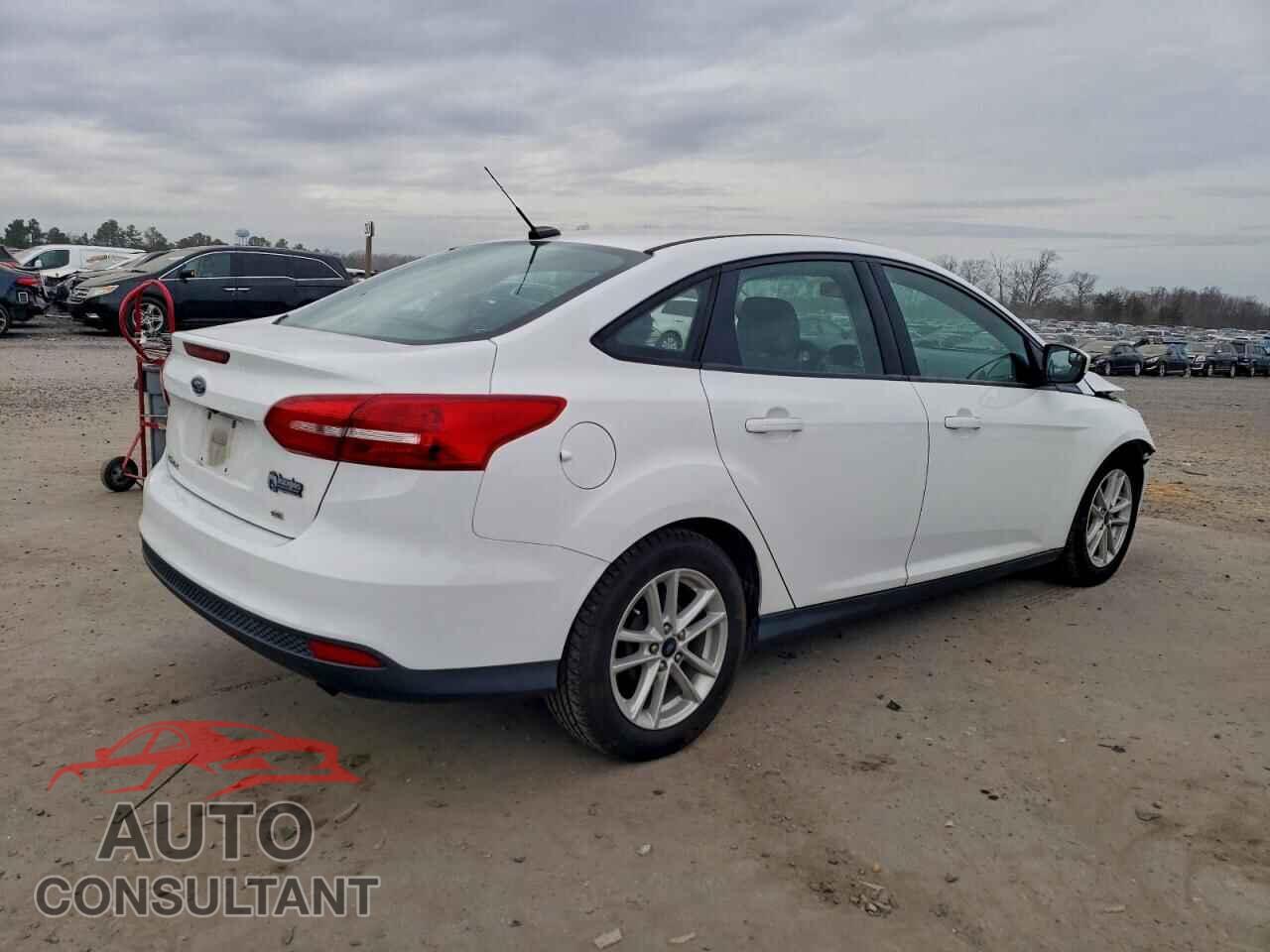 FORD FOCUS 2018 - 1FADP3F28JL226591