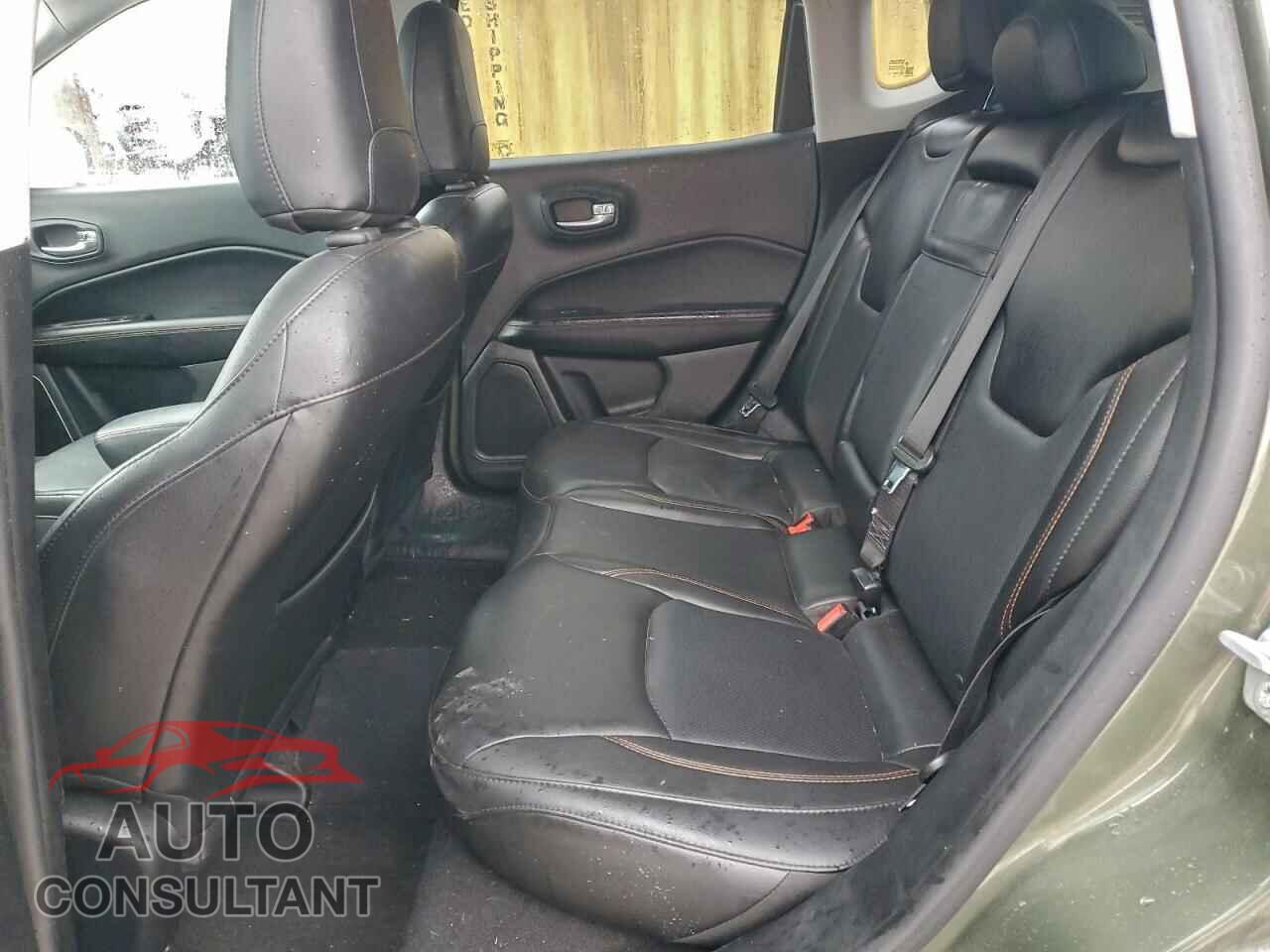JEEP COMPASS 2018 - 3C4NJDCB8JT433979