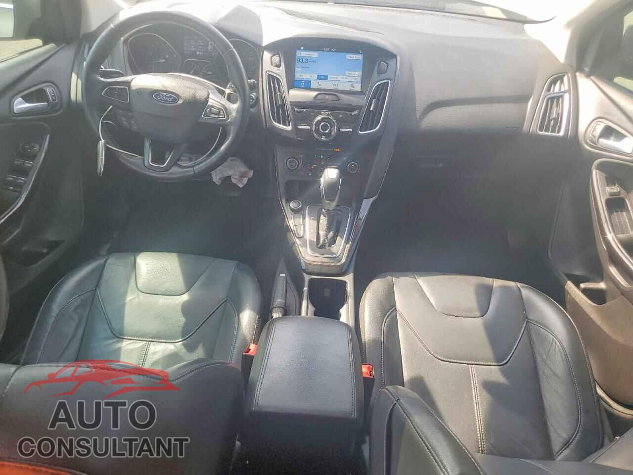 FORD FOCUS 2017 - 1FADP3N22HL204792
