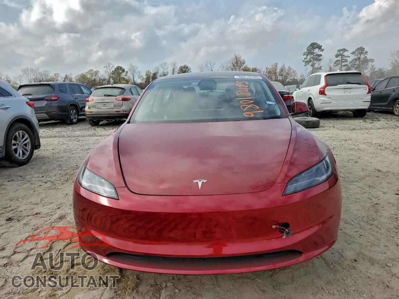 TESLA MODEL 3 2024 - 5YJ3E1EA4RF869477
