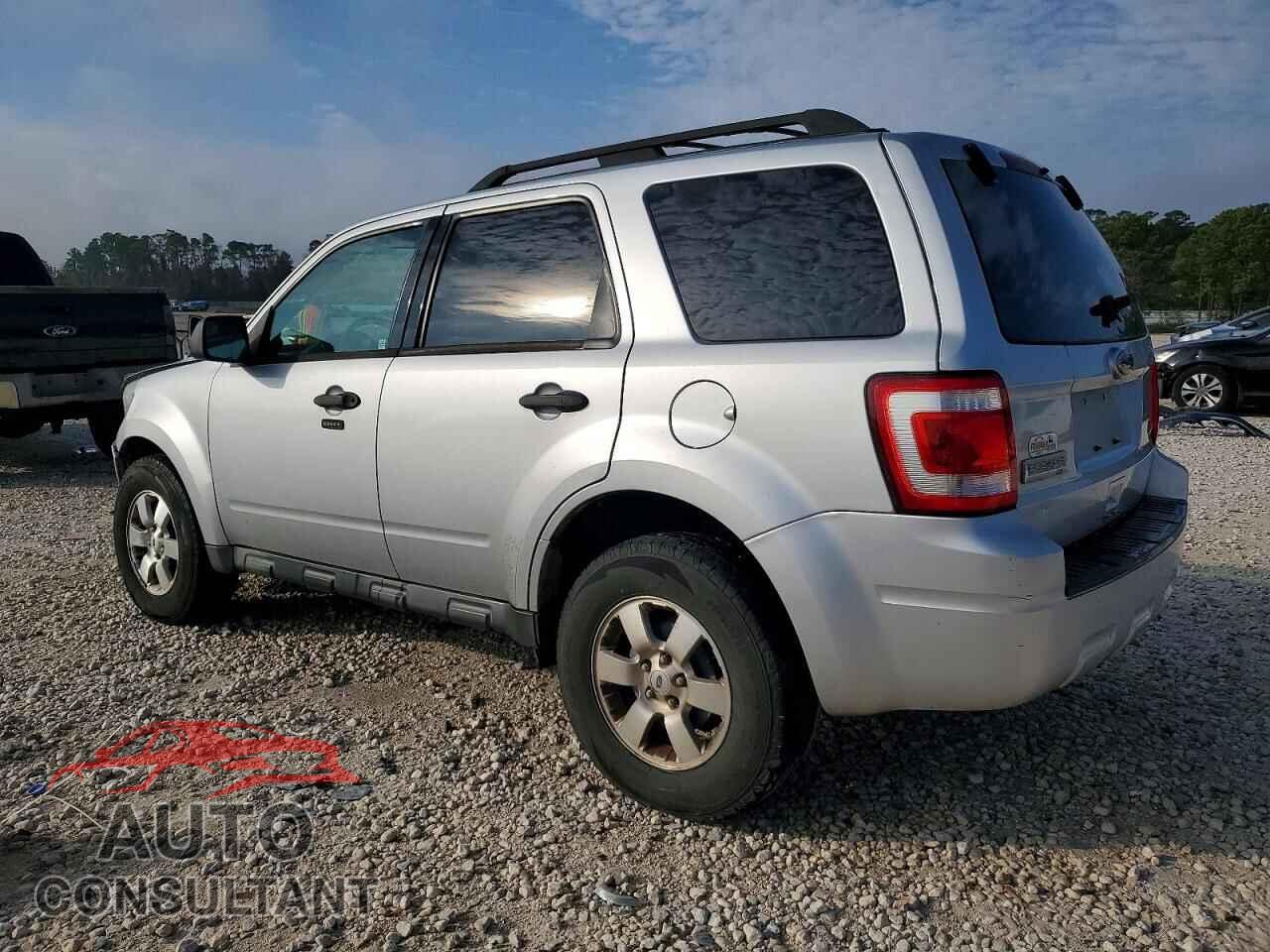 FORD ESCAPE 2011 - 1FMCU0DG0BKA38033