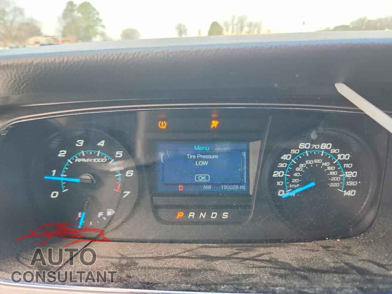 FORD TAURUS 2015 - 1FAHP2E85FG141273