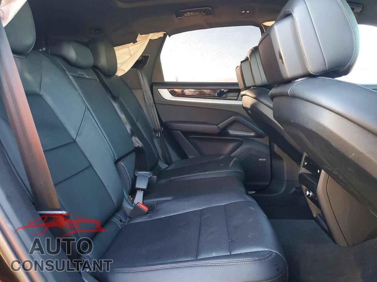 PORSCHE CAYENNE 2024 - WP1AA2AY2RDA10616