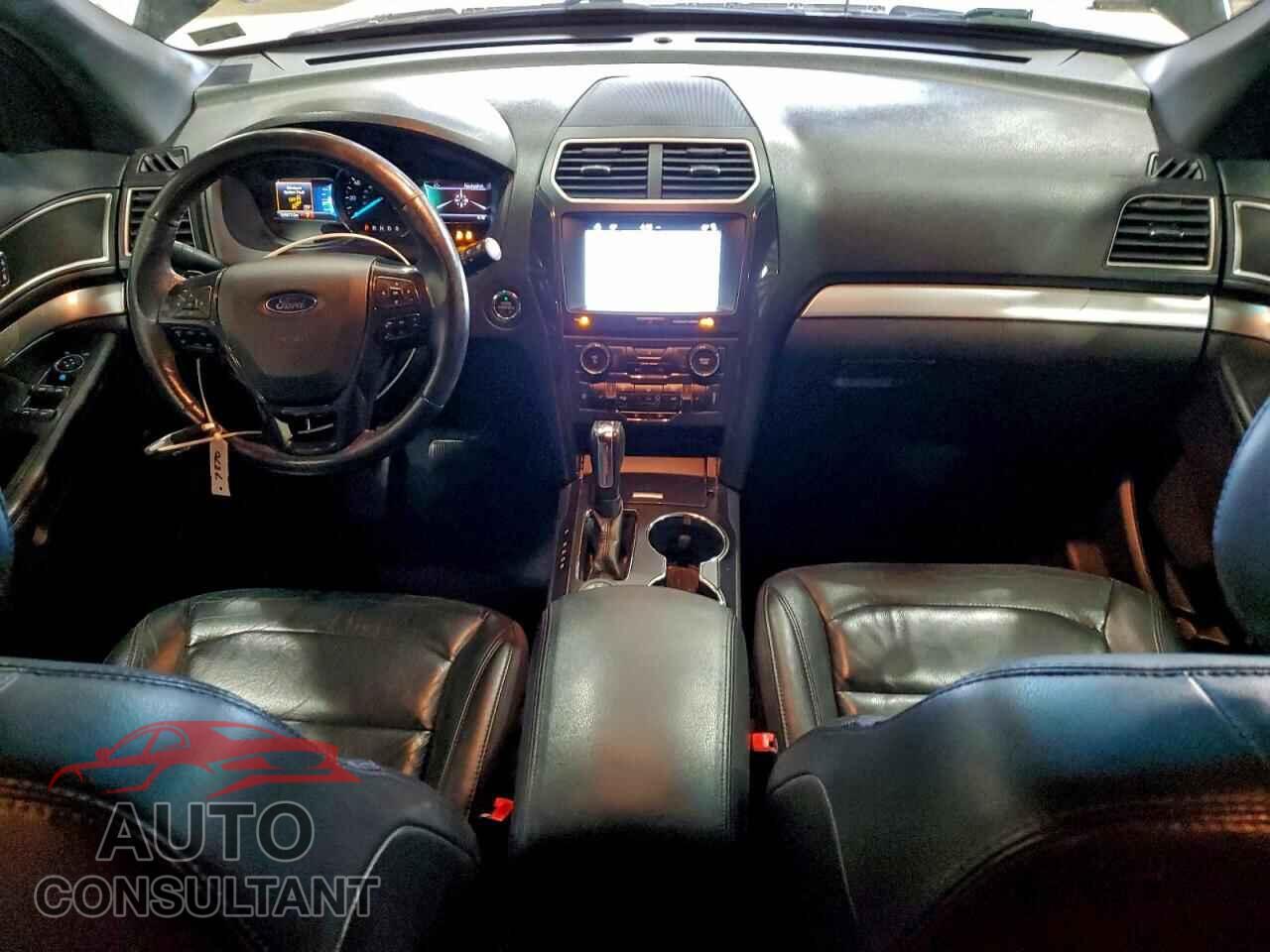 FORD EXPLORER 2017 - 1FM5K8D82HGB34232