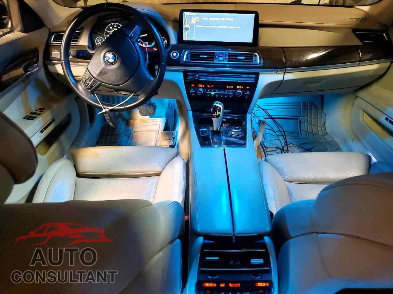 BMW 7 SERIES 2011 - WBAKB4C57BC392927