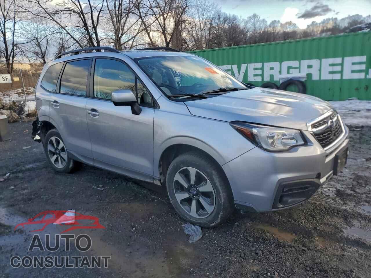 SUBARU FORESTER 2018 - JF2SJAEC0JH574388