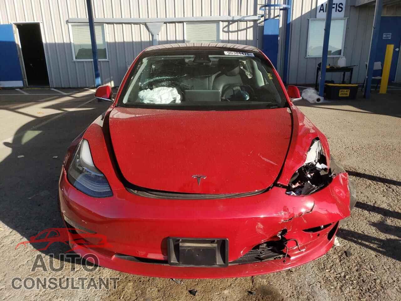 TESLA MODEL 3 2018 - 5YJ3E1EA1JF044923
