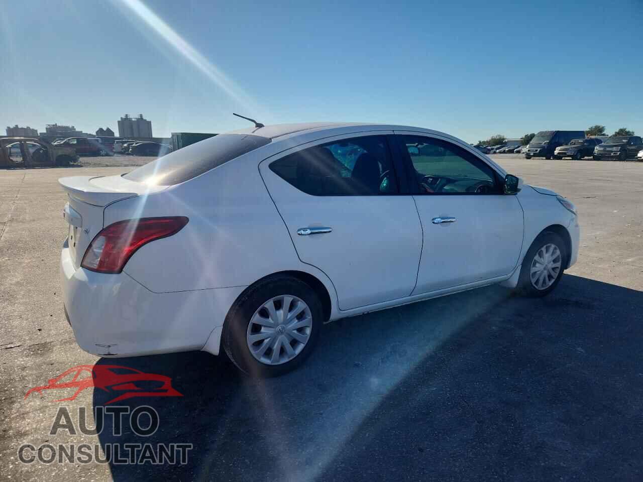 NISSAN VERSA 2017 - 3N1CN7AP5HL810728