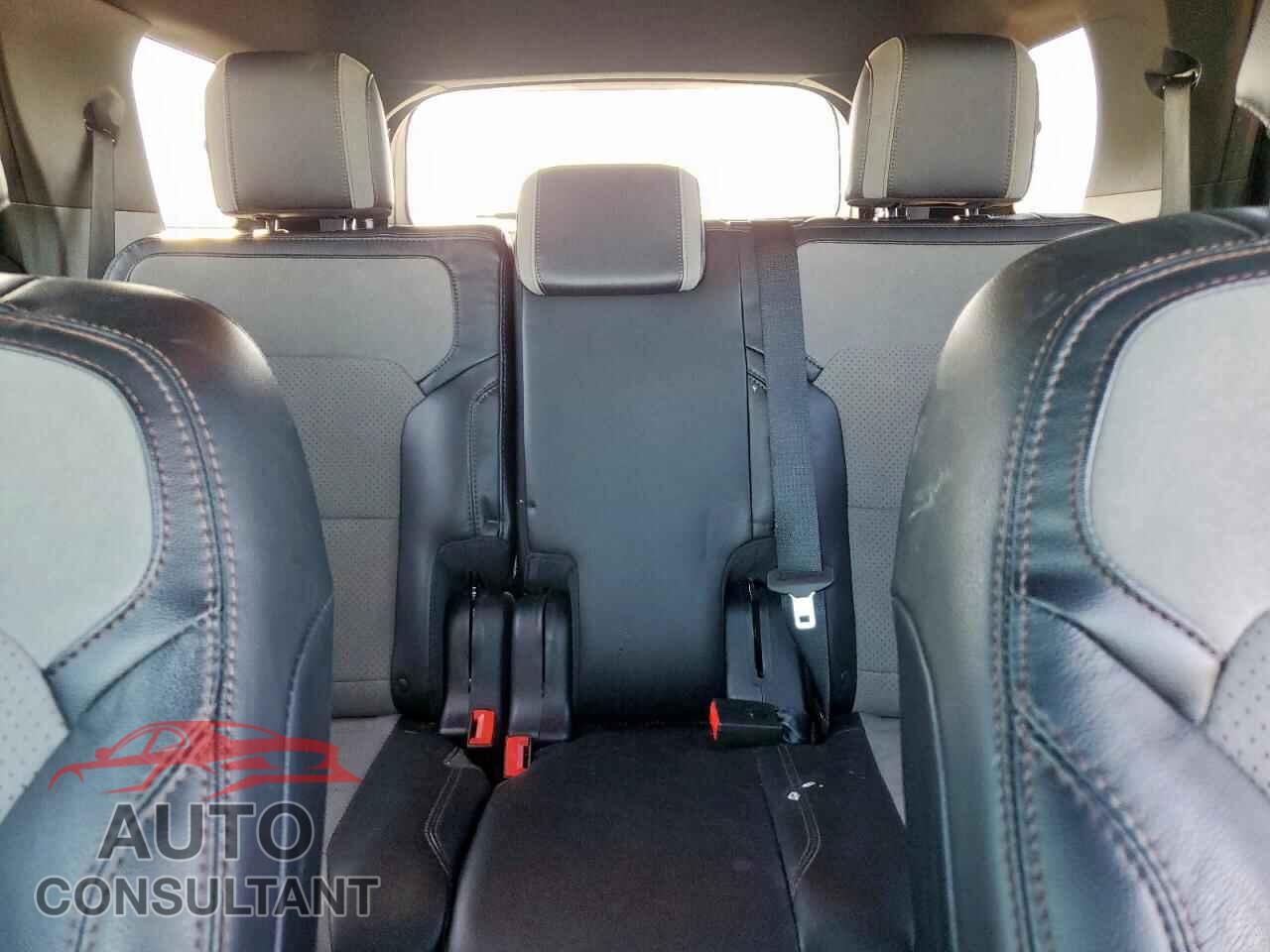 FORD EXPLORER 2017 - 1FM5K7D88HGD85797