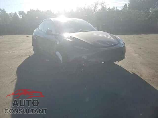 TESLA MODEL Y 2024 - 7SAYGDEE2RF212930