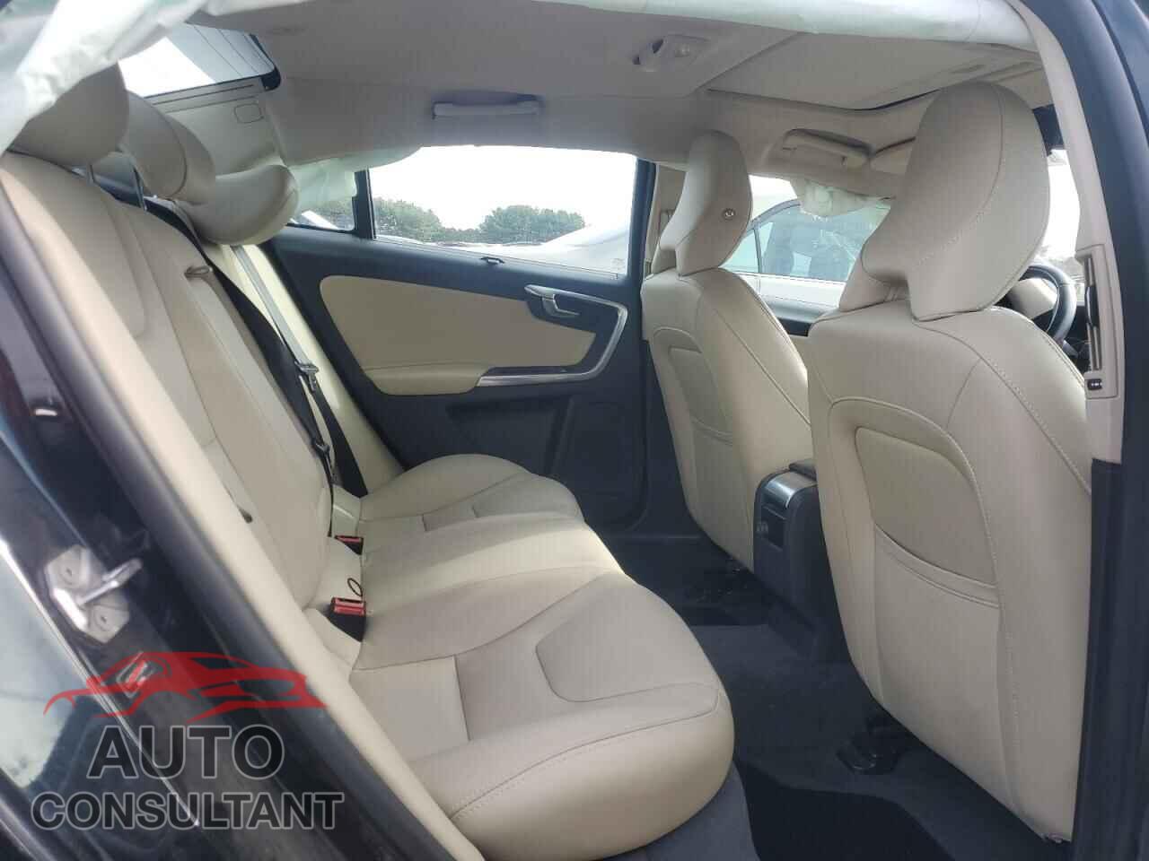 VOLVO S60 2017 - LYV402HK7HB154450