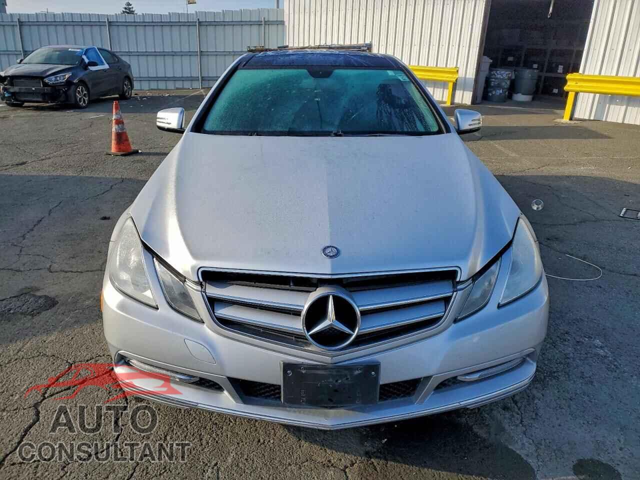 MERCEDES-BENZ E-CLASS 2012 - WDDKJ5KB7CF171904