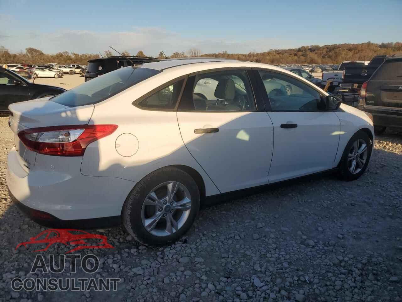 FORD FOCUS 2013 - 1FADP3E23DL285635