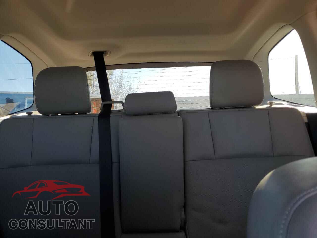 SUBARU FORESTER 2017 - JF2SJARC2HH562148