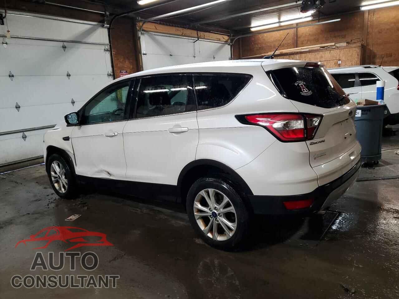 FORD ESCAPE 2017 - 1FMCU9GD9HUE70655