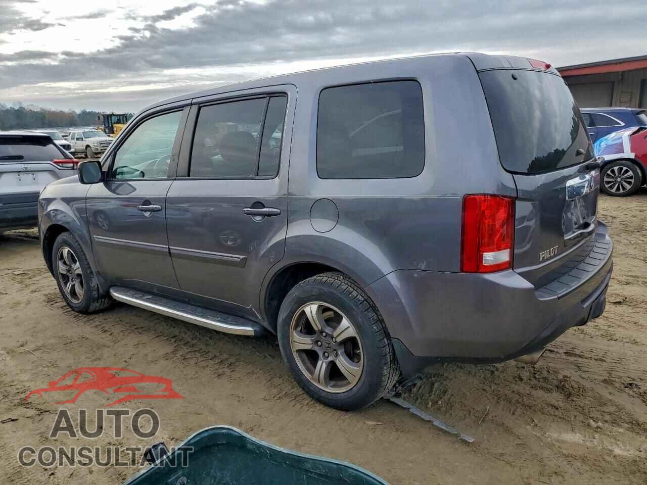 HONDA PILOT 2015 - 5FNYF3H35FB032650