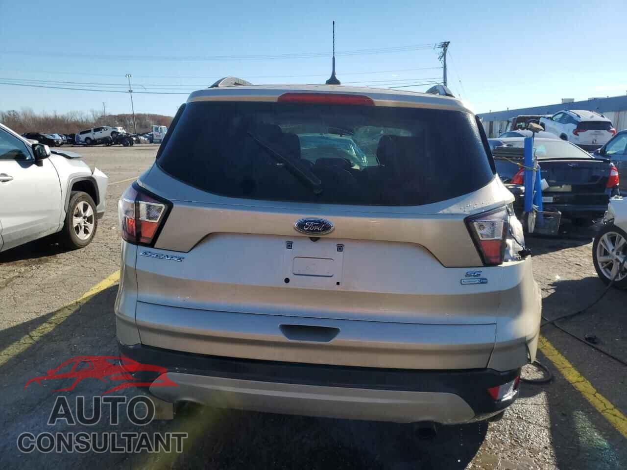 FORD ESCAPE 2018 - 1FMCU9GD2JUC58377