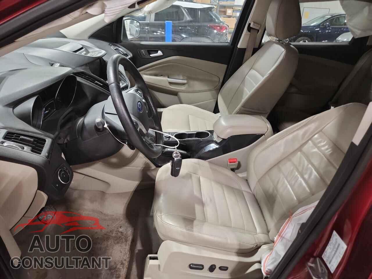 FORD ESCAPE 2014 - 1FMCU9JX4EUC08167