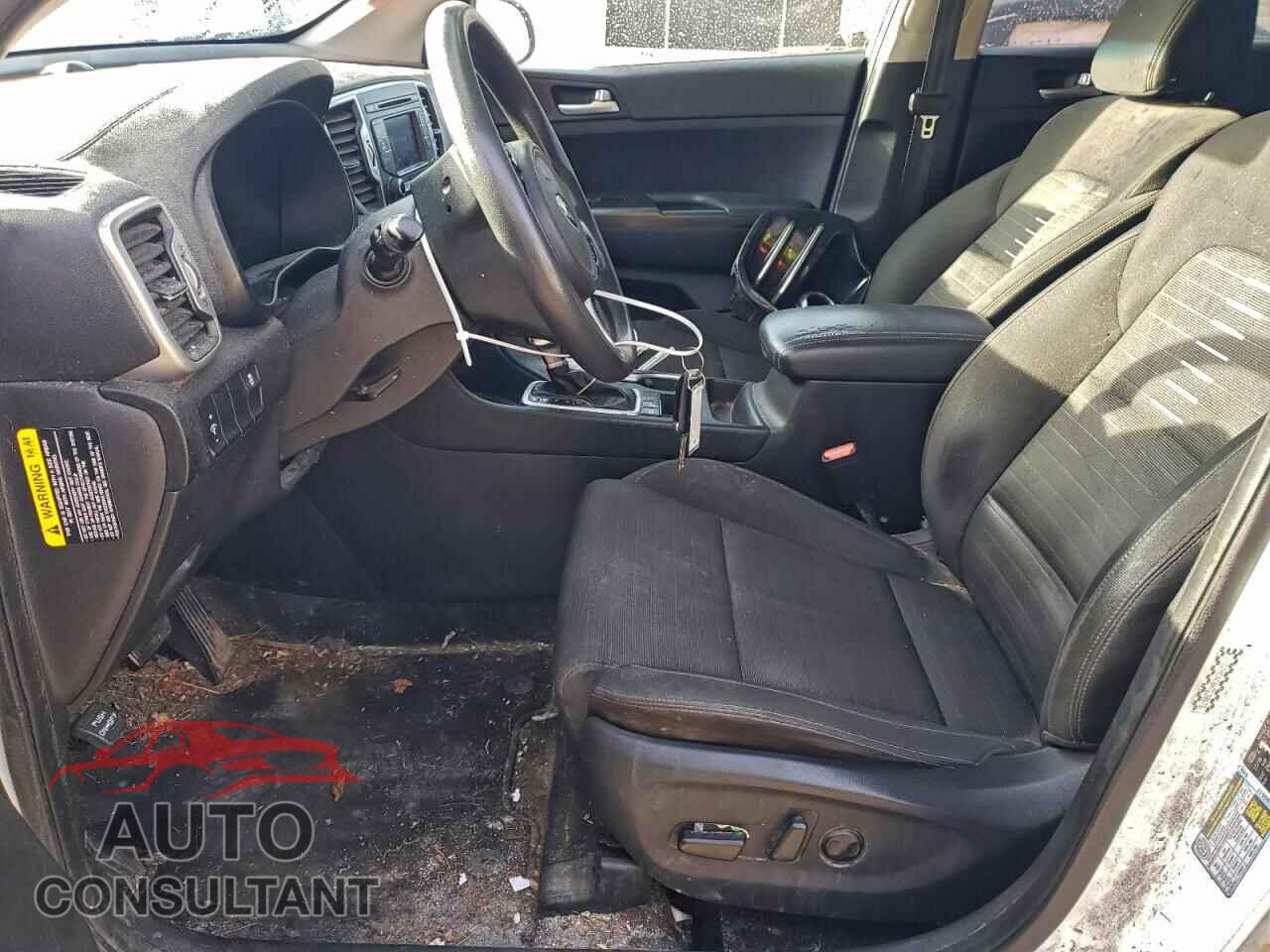 KIA SPORTAGE 2017 - KNDPMCAC6H7239875