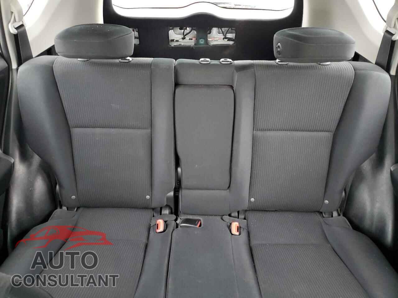 TOYOTA RAV4 2015 - 2T3BFREV6FW347319