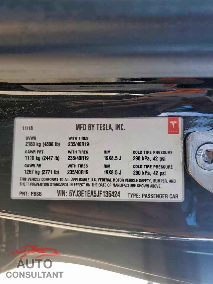 TESLA MODEL 3 2018 - 5YJ3E1EA5JF136424