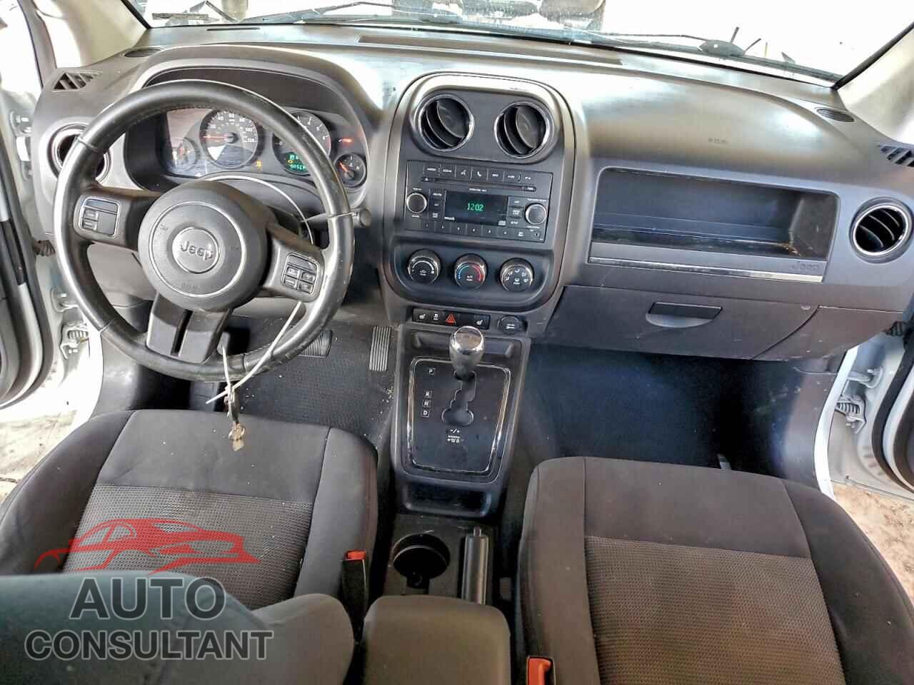 JEEP COMPASS 2011 - 1J4NF1FB6BD210708
