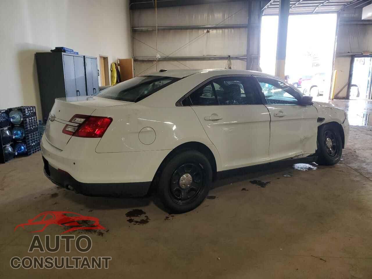 FORD TAURUS 2017 - 1FAHP2L84HG145580