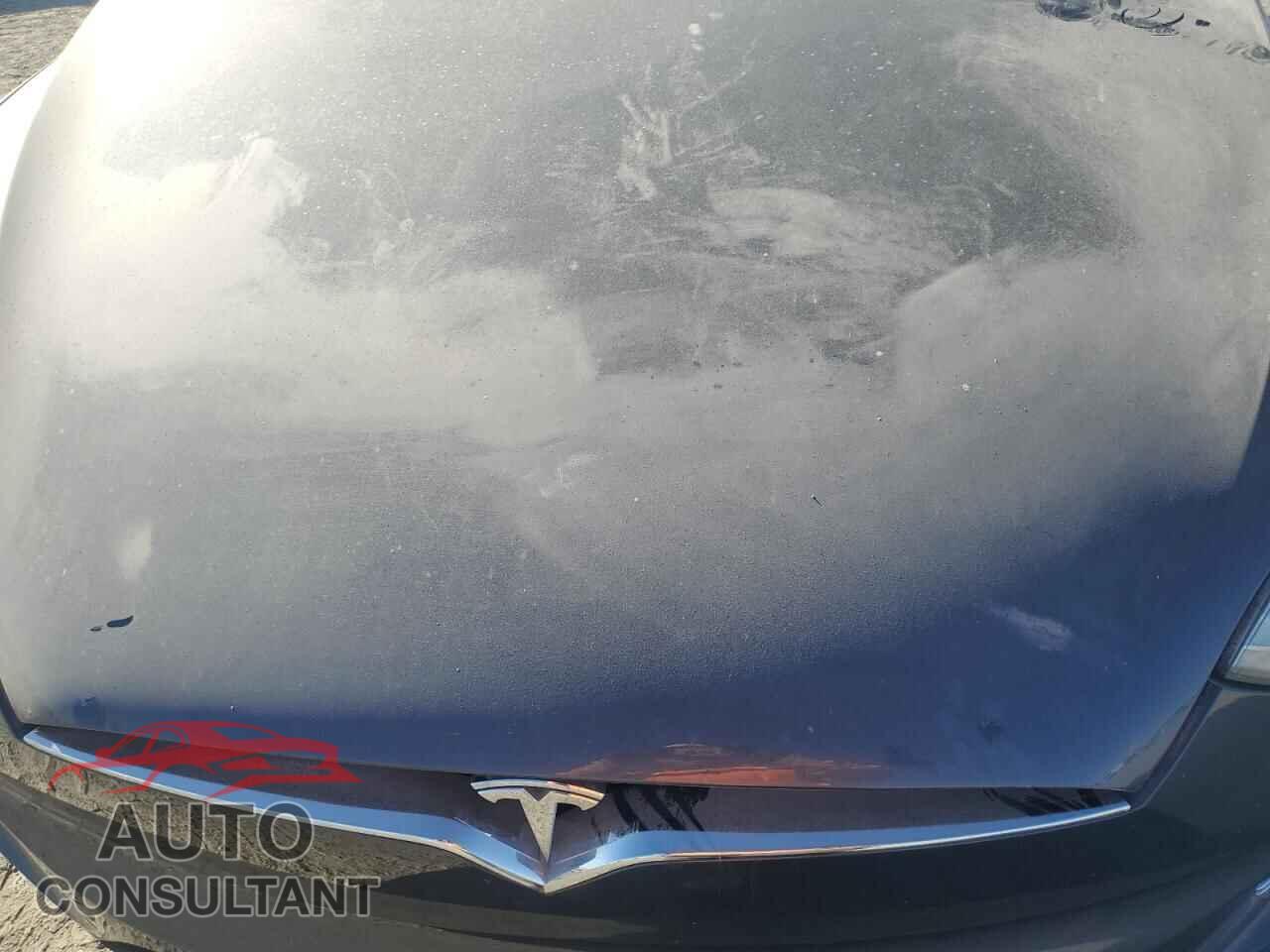 TESLA MODEL X 2017 - 5YJXCDE29HF059164