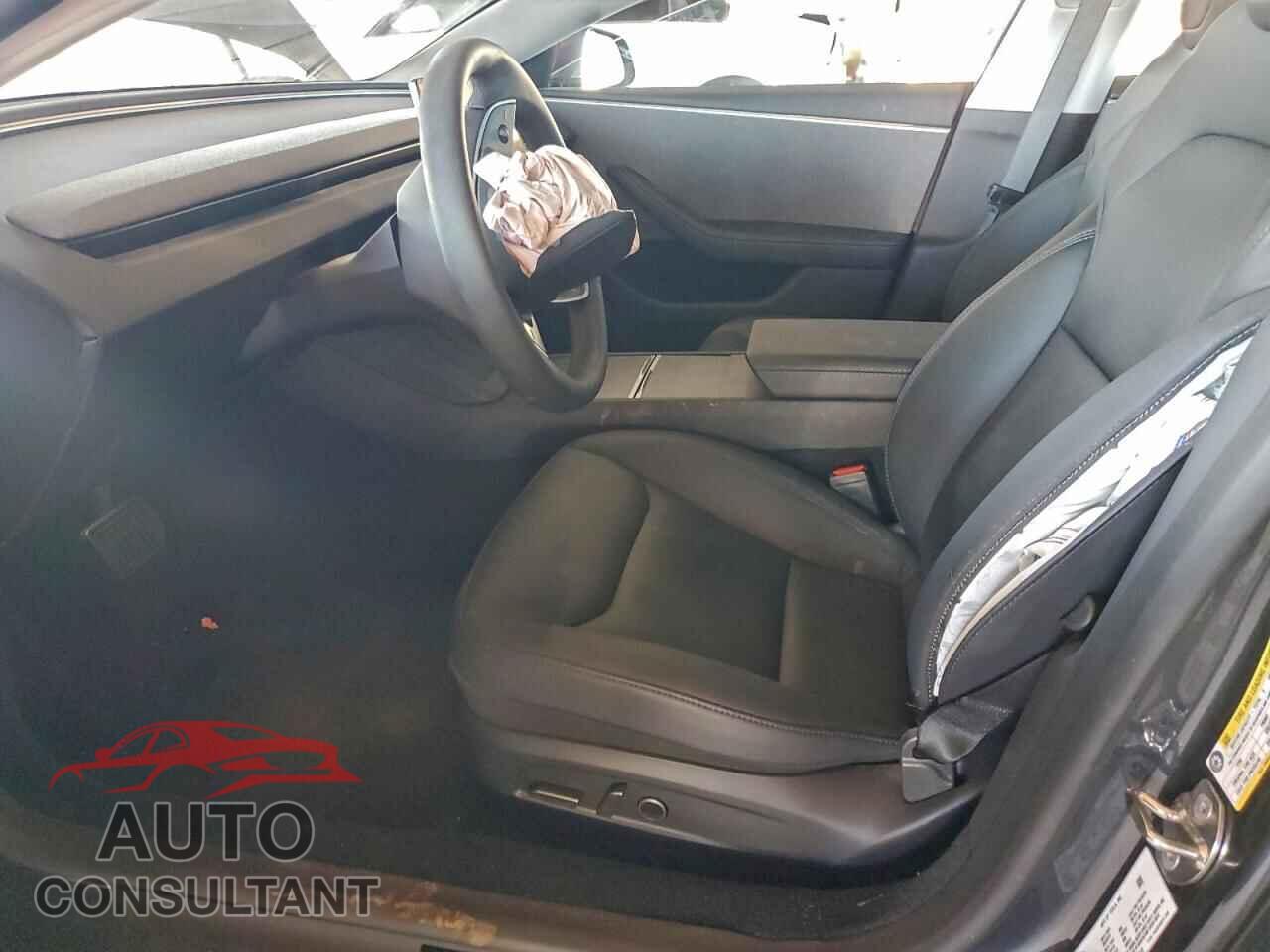 TESLA MODEL 3 2024 - 5YJ3E1EA7RF782348