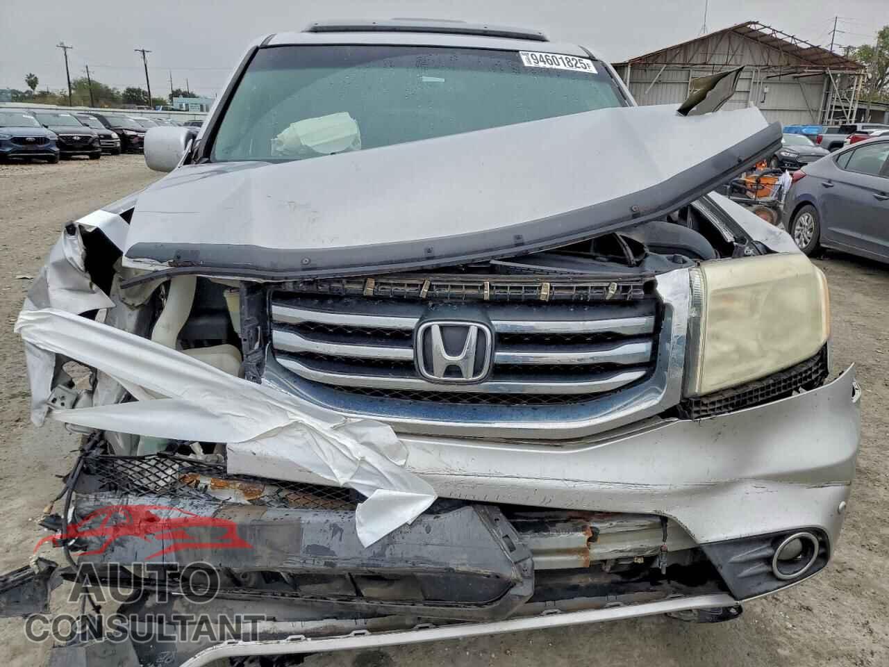 HONDA PILOT 2012 - 5FNYF4H99CB034536
