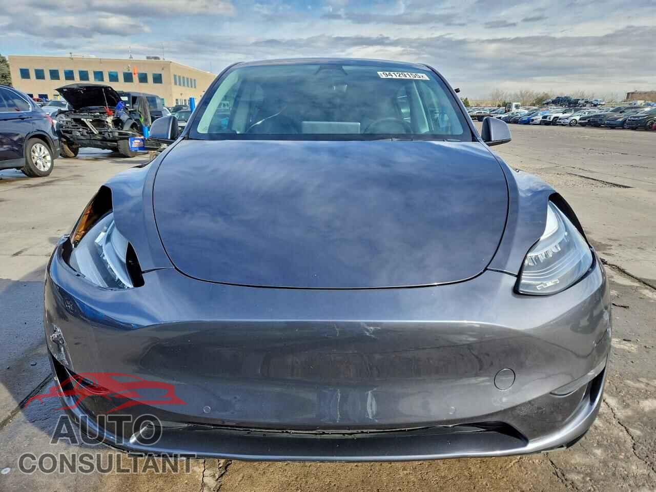 TESLA MODEL Y 2021 - 5YJYGDEEXMF297649