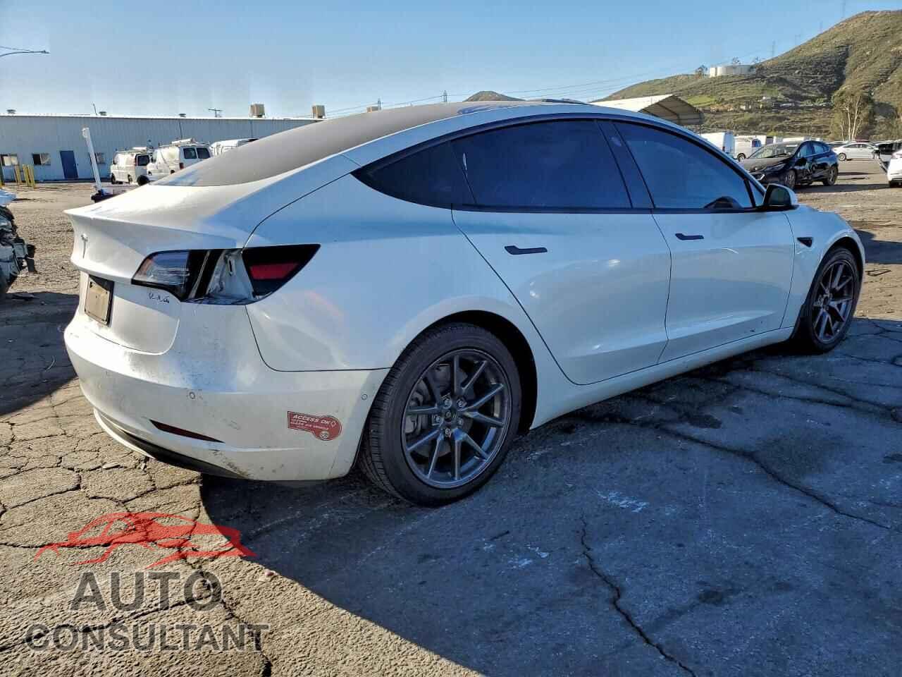 TESLA MODEL 3 2021 - 5YJ3E1EA4MF006316