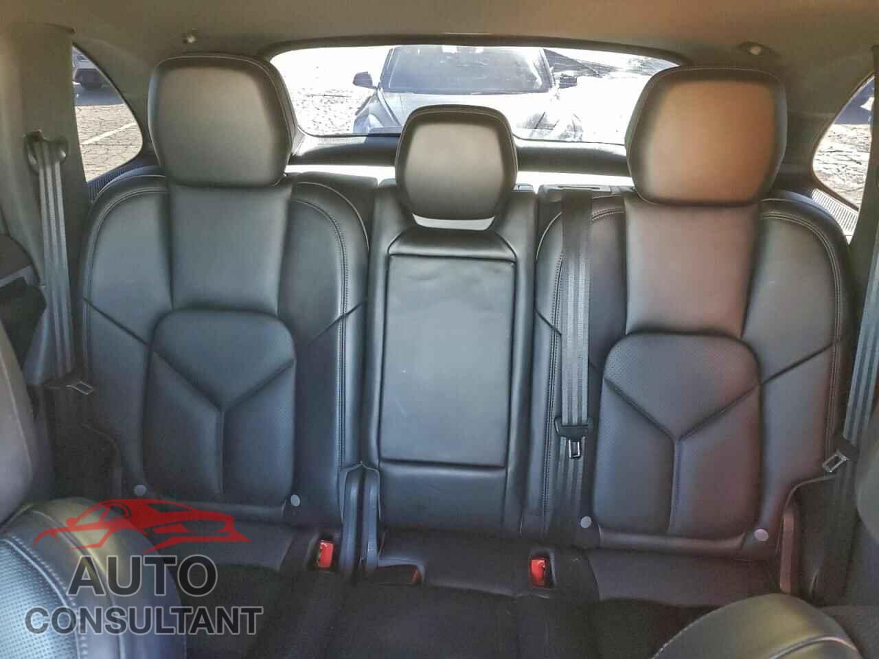 PORSCHE CAYENNE 2016 - WP1AE2A25GLA18227