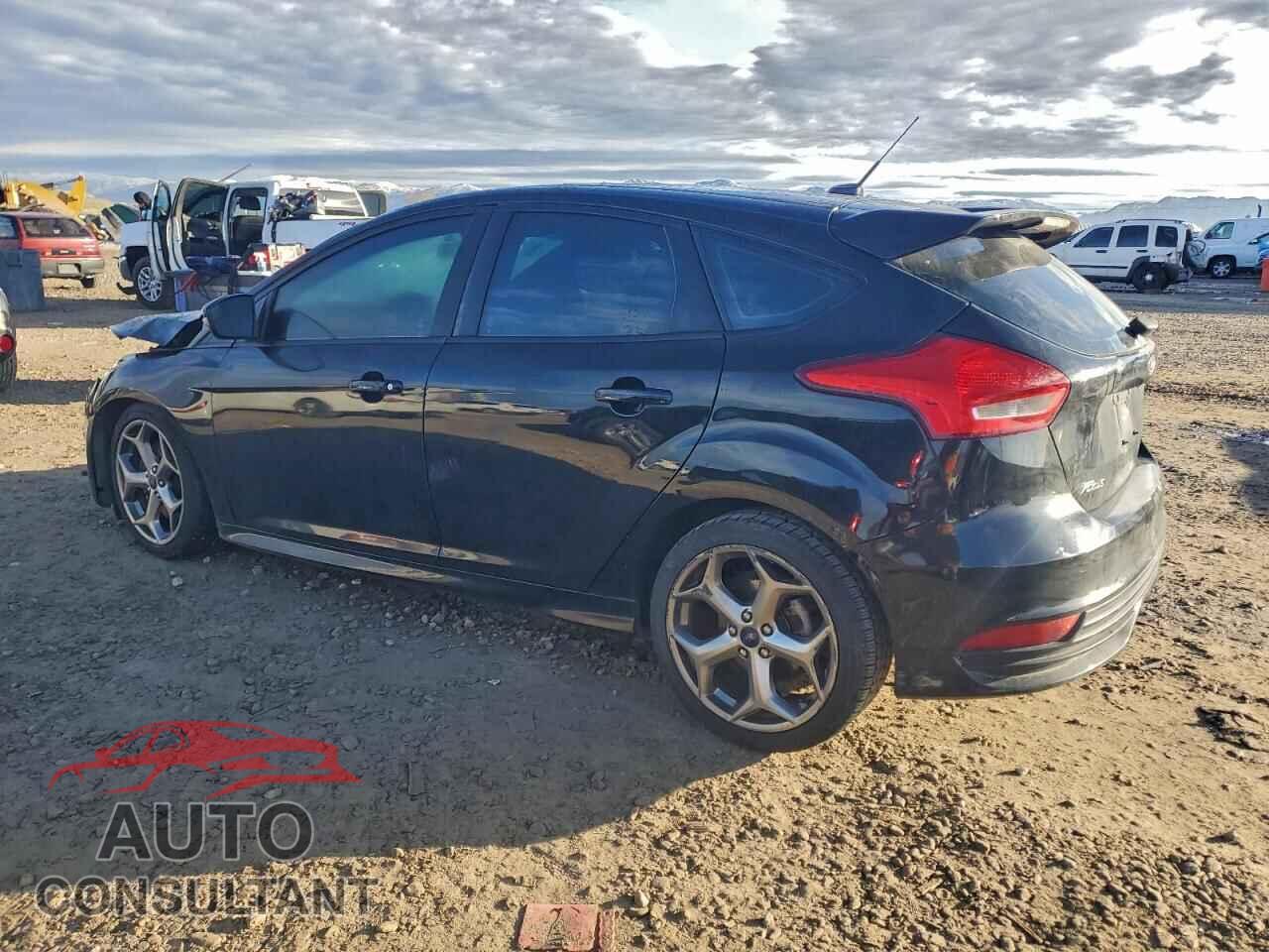 FORD FOCUS 2016 - 1FADP3L90GL337212