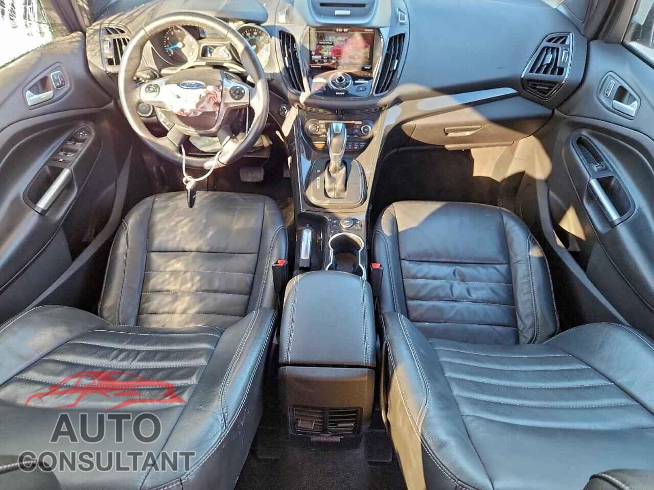 FORD ESCAPE 2015 - 1FMCU0J98FUC04282