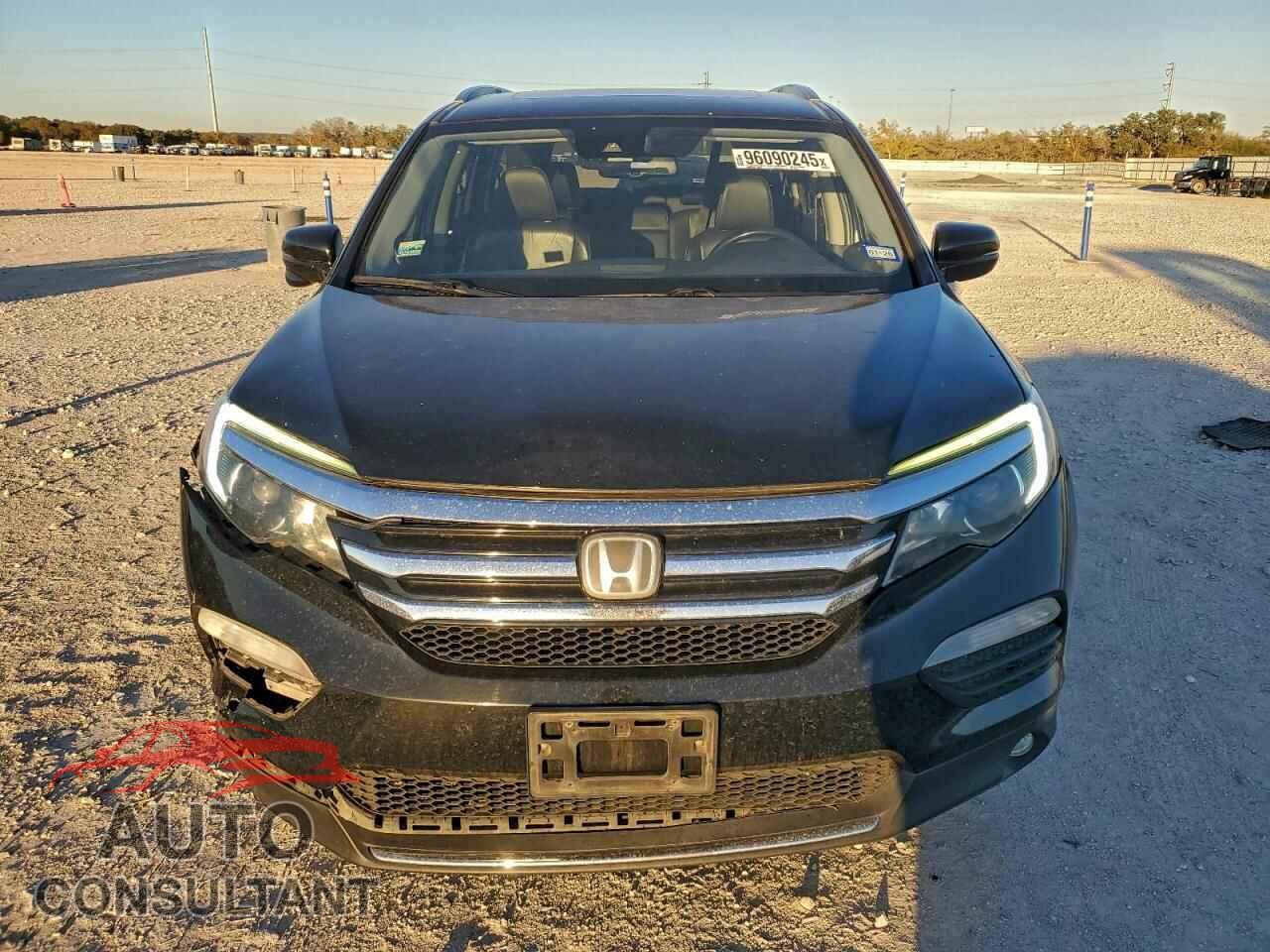HONDA PILOT 2017 - 5FNYF6H9XHB085885