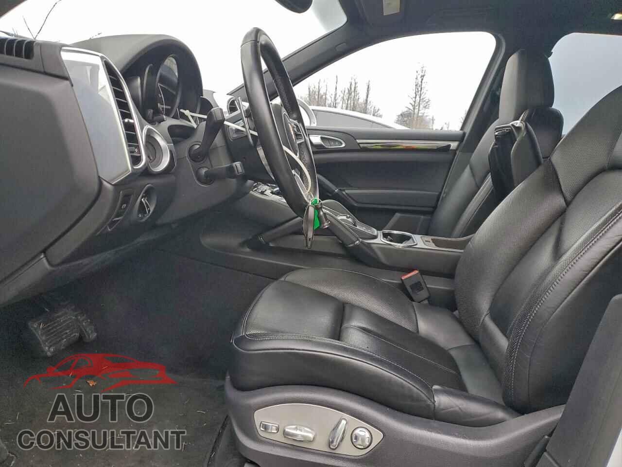 PORSCHE CAYENNE 2015 - WP1AF2A20FLA31401