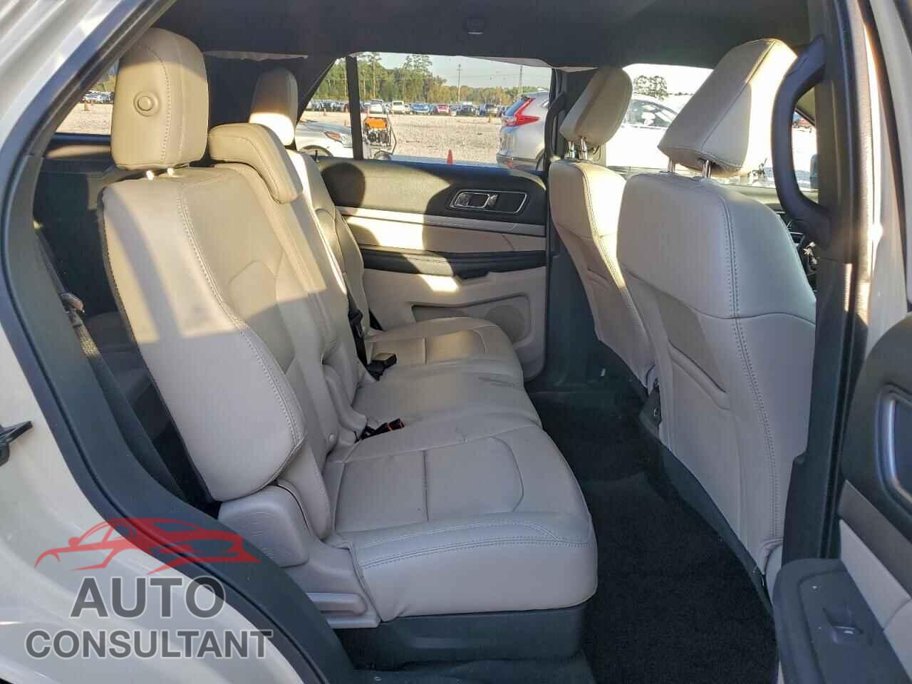FORD EXPLORER 2018 - 1FM5K7D87JGB42388
