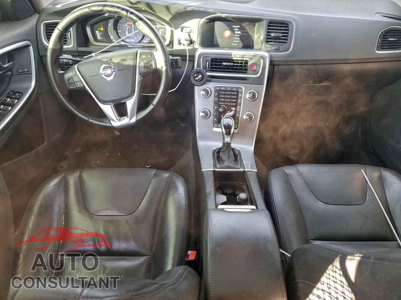 VOLVO S60 2017 - LYV402TK5HB133636