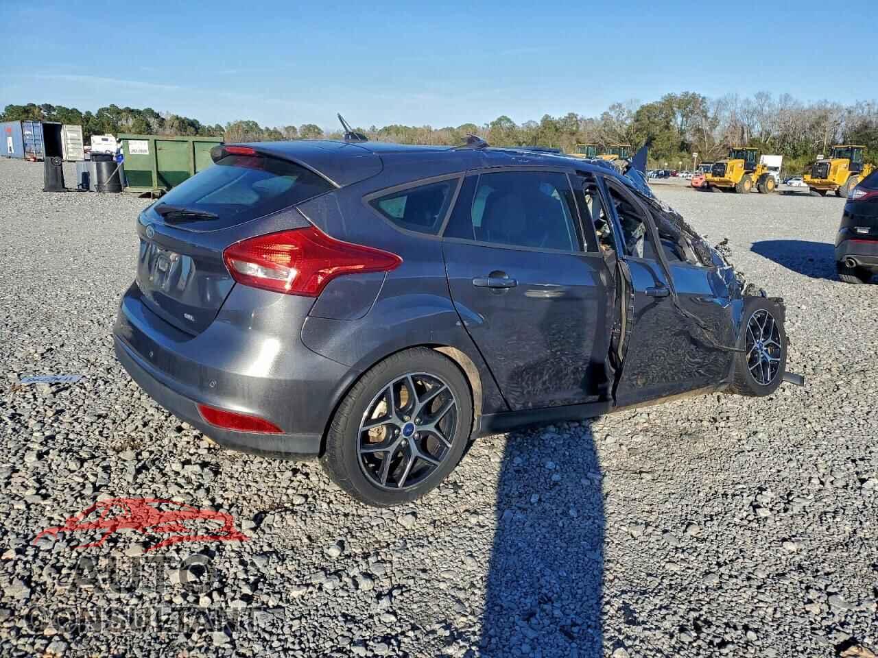 FORD FOCUS 2017 - 1FADP3M29HL305801