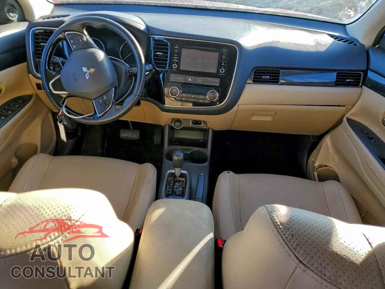 MITSUBISHI OUTLANDER 2016 - JA4AD3A36GZ004914