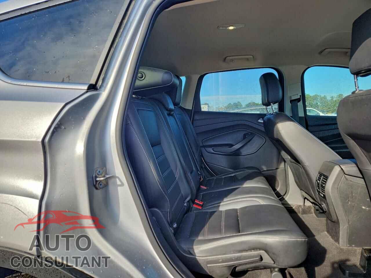 FORD ESCAPE 2019 - 1FMCU0HD7KUB95109