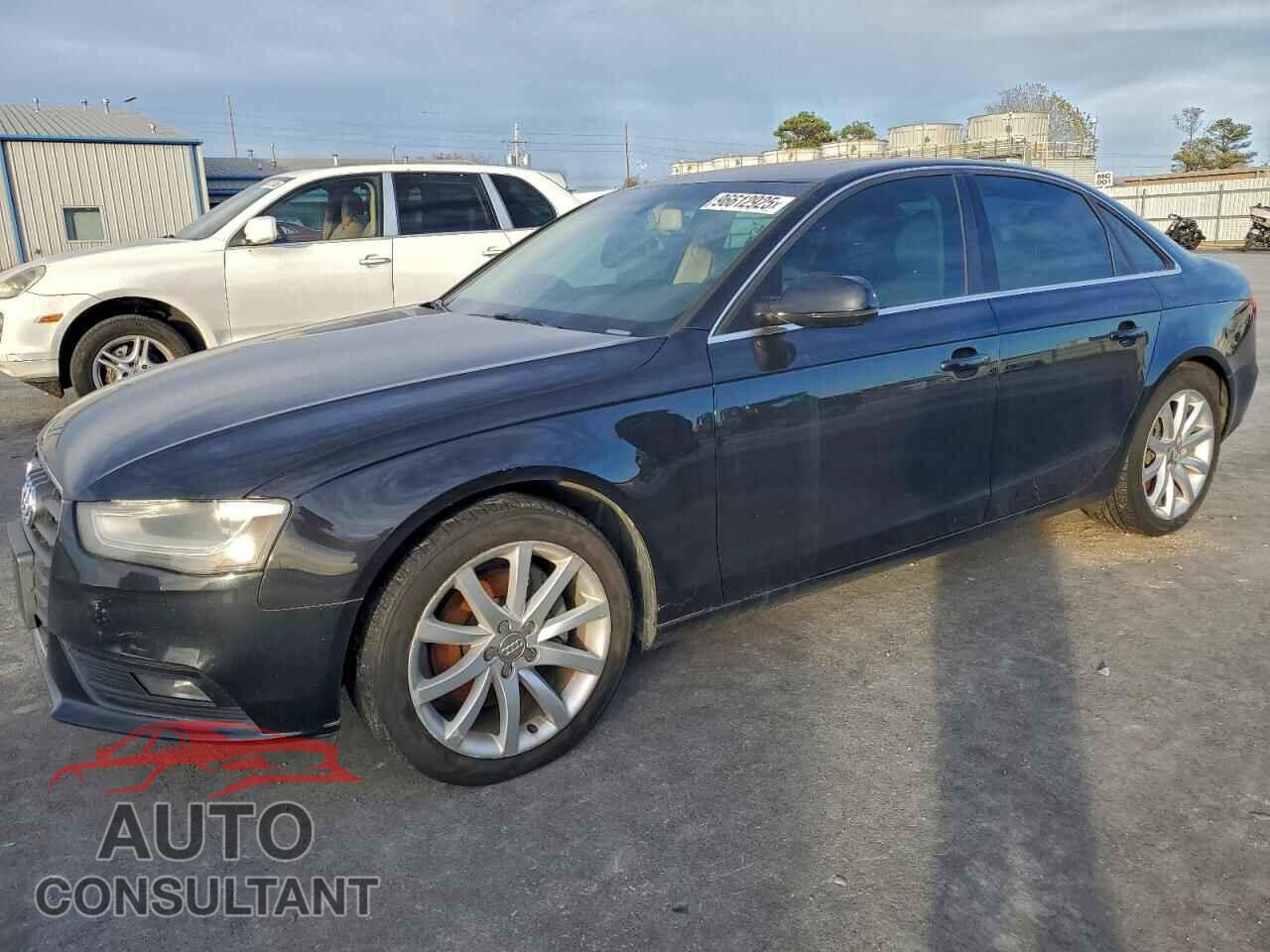 AUDI A4 2013 - WAUFFAFL0DN012493